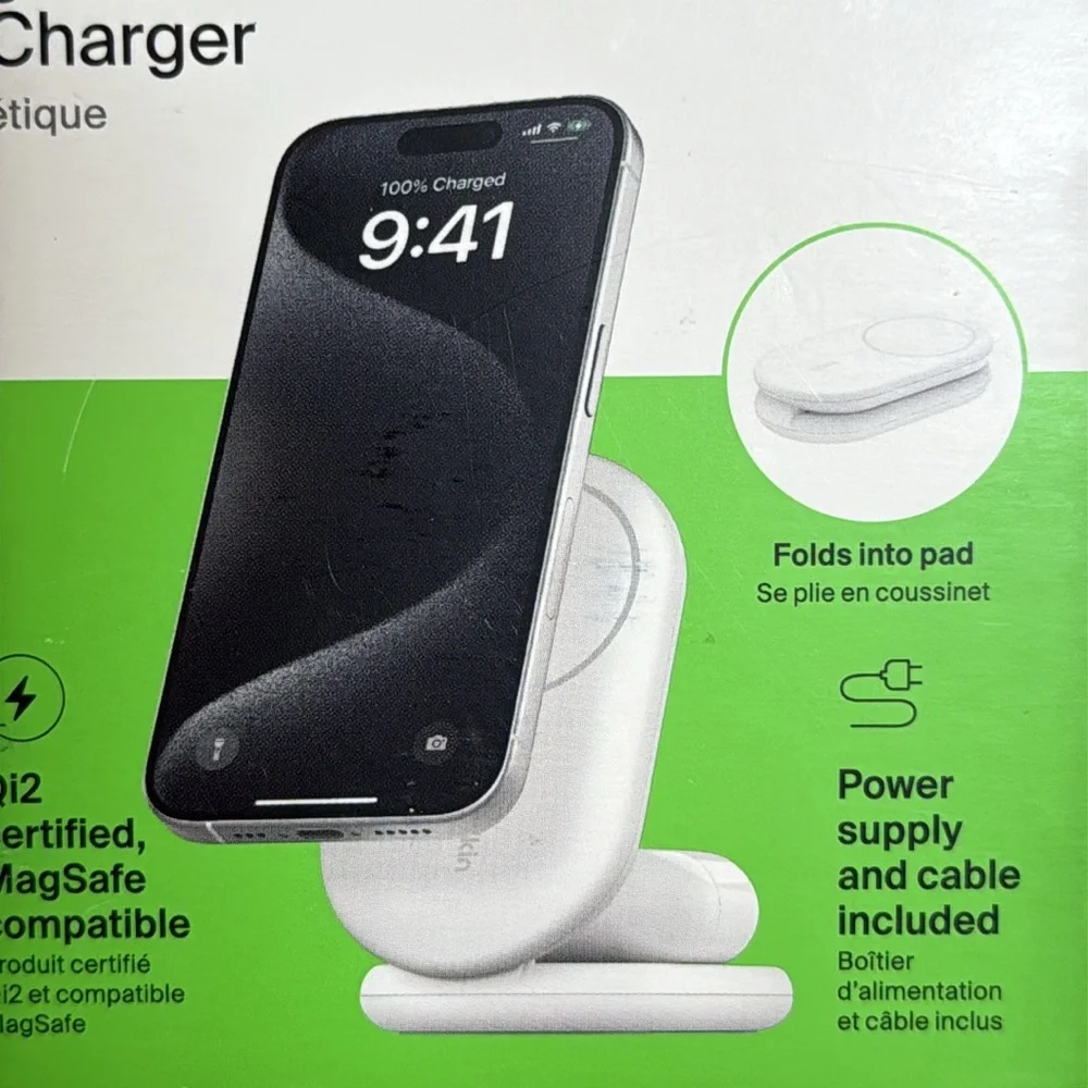 Belkin BoostCharge 2-in-1 Magnetic Foldable Charger - White